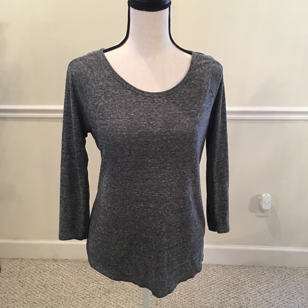 Old Navy 3/4 sleeve top in dark gray